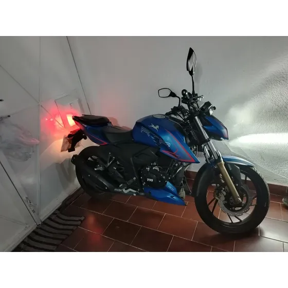 Apache Tvs 200 Cc.     Año 2025   Kilometraje 2700