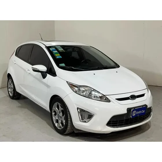 Ford Fiesta Kinetic 1.6 Design 120cv Titanium