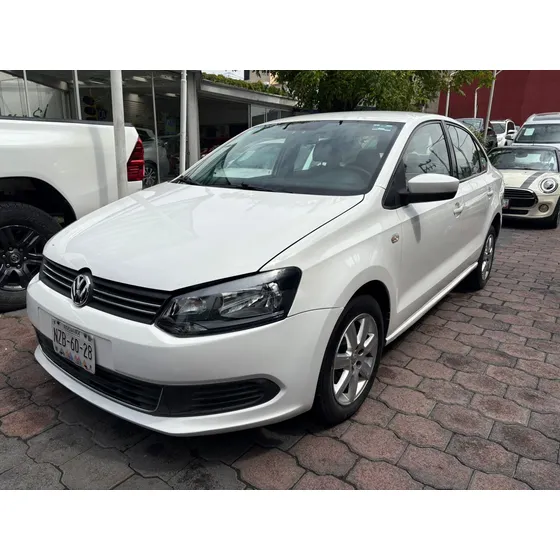 Volkswagen Vento 1.6 Active Mt