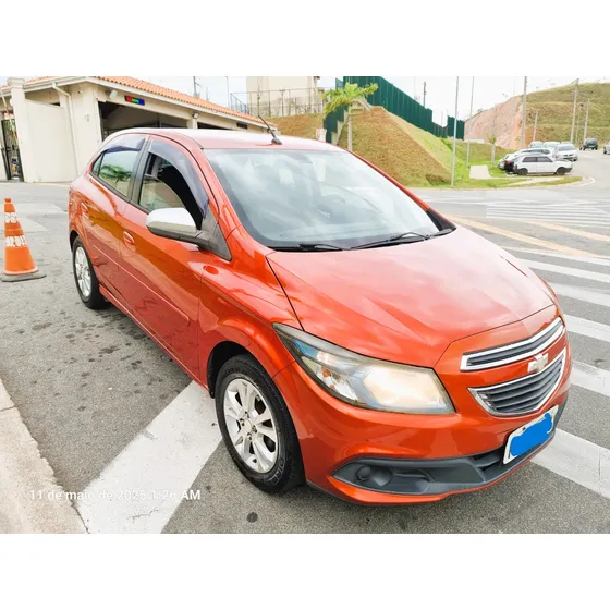 Chevrolet Onix 1.0 Lollapalooza 5p