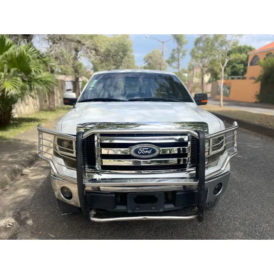 Ford F-150 Lariat