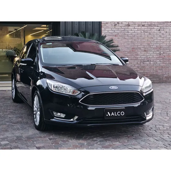 Ford Focus Iii 2.0 Sedan Se Plus Mt