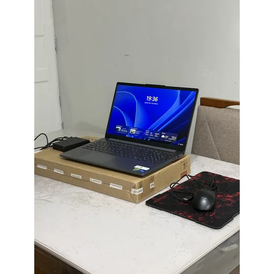 Notebook Gamer Lenovo Loq E Core I5-12450HX 8gb 512gb Rtx 3050 Cinza
