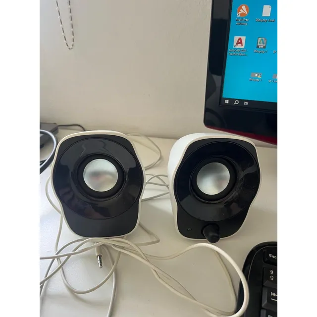 Parlantes Logitech Z120