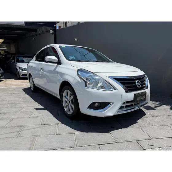 Nissan Versa 1.6 Advance At