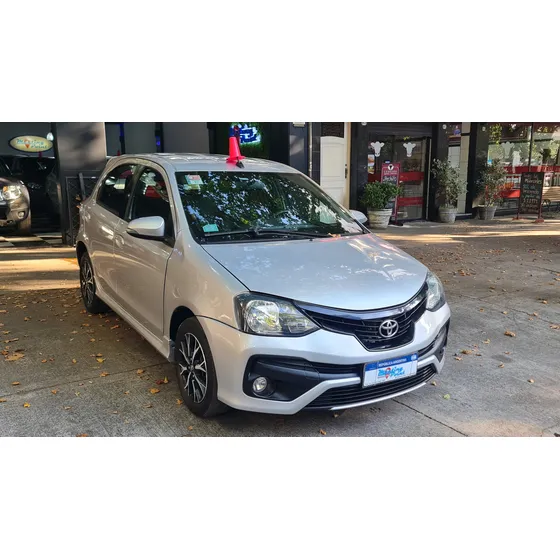 Toyota Etios 1.5 Xls Mt