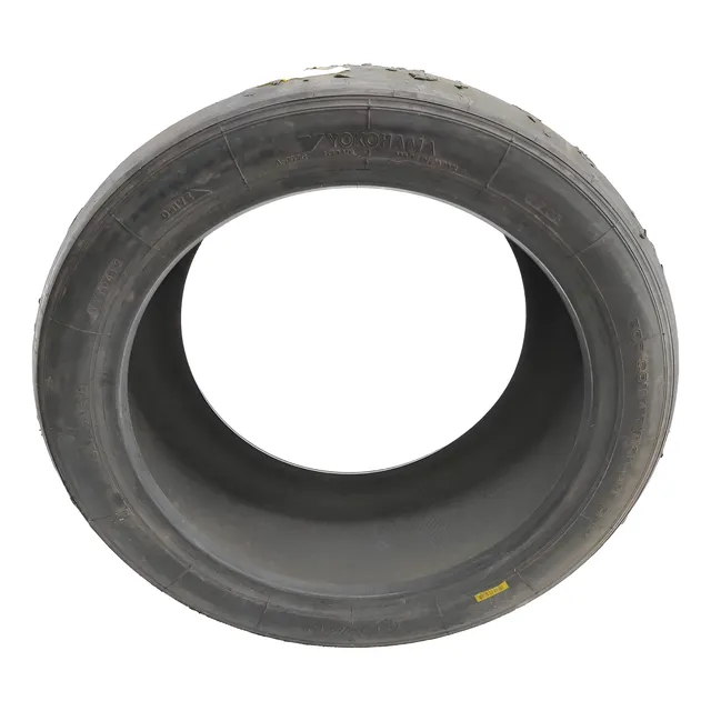 Pneu Yokohama Slick Aro 18 250/640 R18 Competição