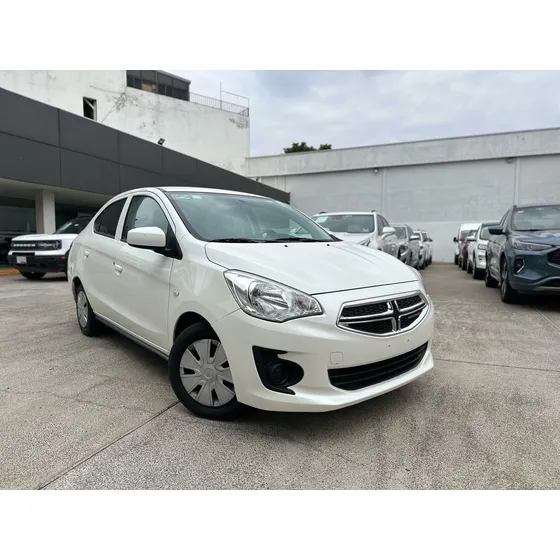 Dodge Attitude 1.2 Se At