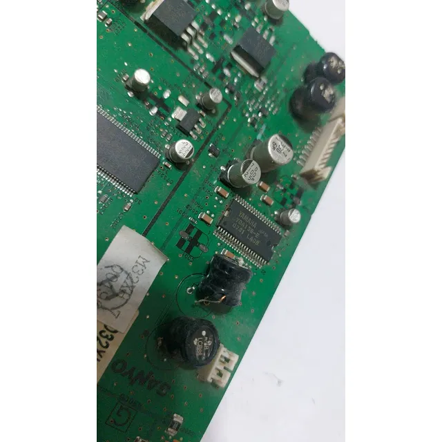 Main Sanyo Lcd-32xh4 No Funciona! Con Faltantes! Ik418