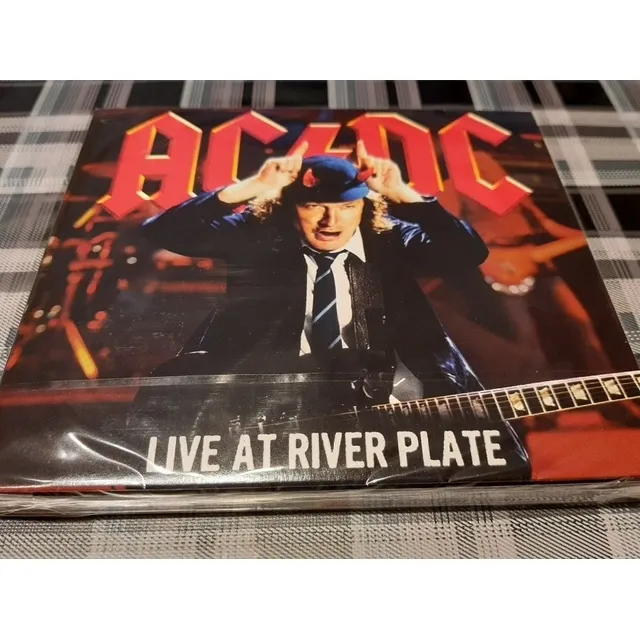 Ac/dc - Live At River Plate - 2 Cds Importado Nuevo Cerrado 
