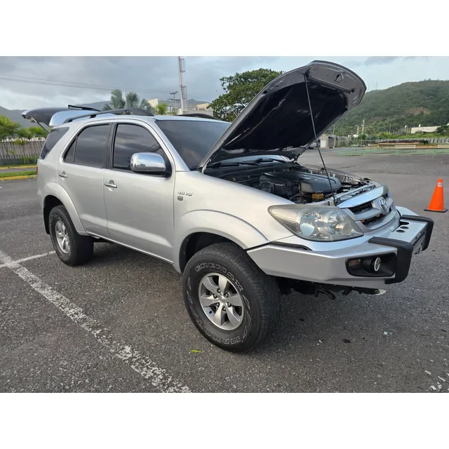 Toyota Fortuner 4x4