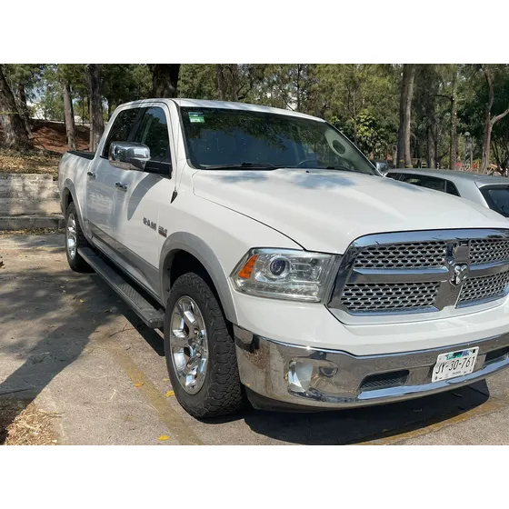 Dodge Ram 5.7 Pickup Crew Cab Slt 4x4