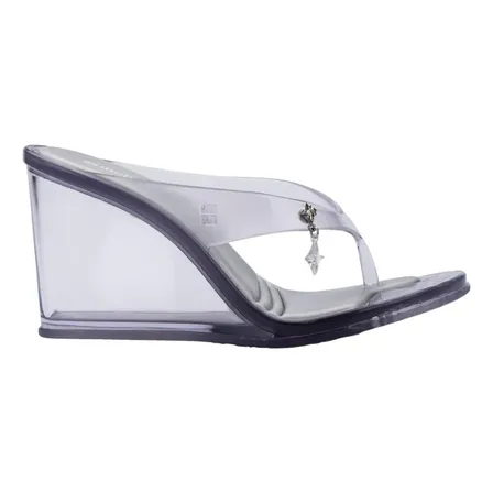 Melissa Nabeela Cinza - 37 Br