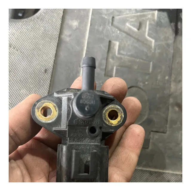 Sensor De Riel De Presión De Gasolina De Ford