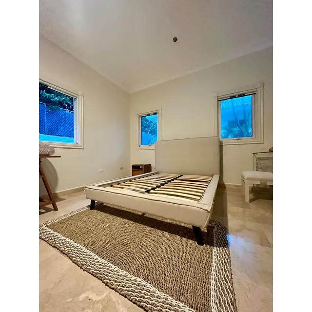 ¡vendo Cama Queen Recién Tapizada!