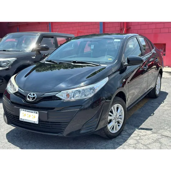 Toyota Yaris 1.5 Core At Sedan Cvt