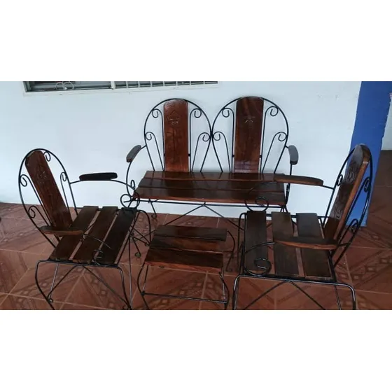 Juego De Porche En Hierro Forjado Y Madera