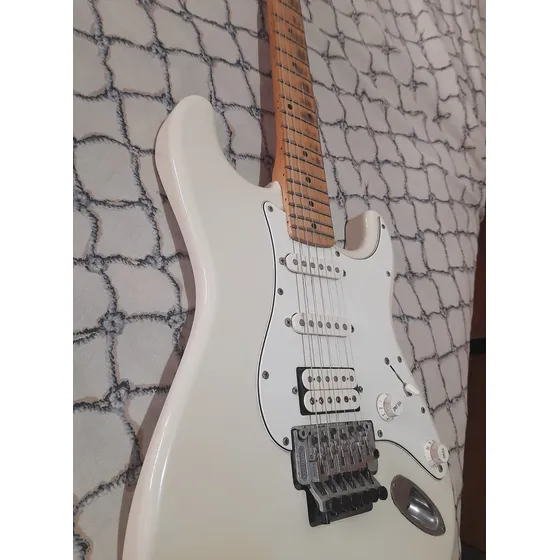 Fender Stratocaster Con Floyd Rose (japon 1993-1994)