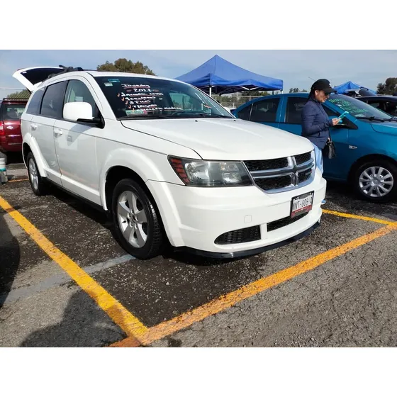 Dodge Journey 2.4 Sxt 7 Pasajeros At