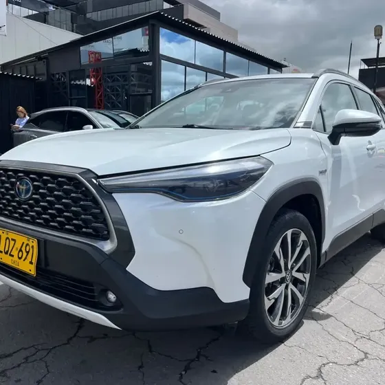Toyota Corolla Cross 2023 Hibrido Se-g 1.8cc At Aa 4x2