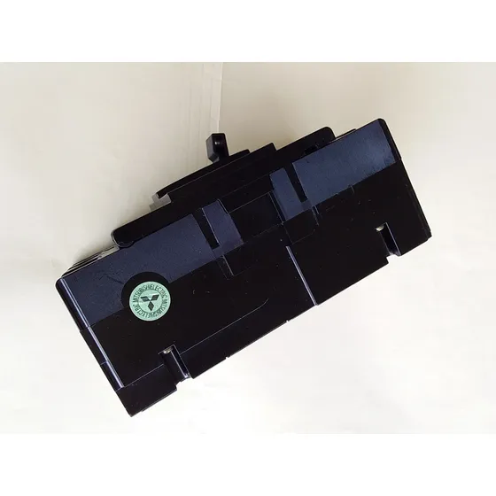 Breaker 100 Amp 3 Polos