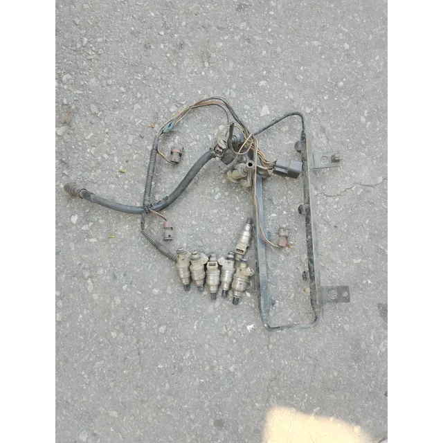 Inyectores De Gasolina Mitsubishi Montero 