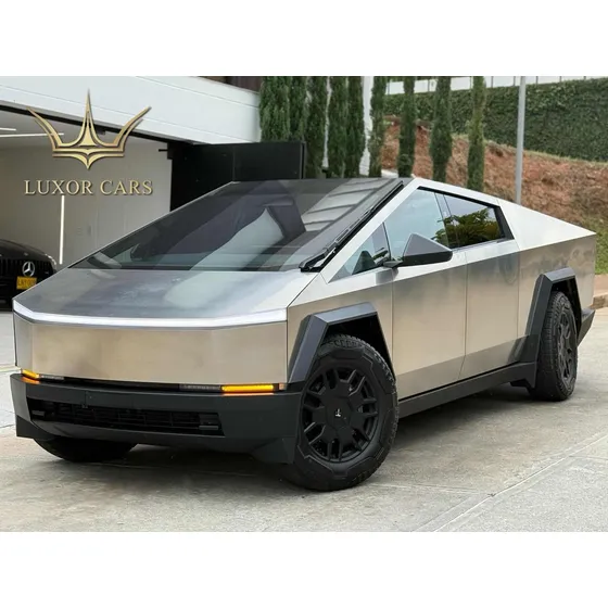 Tesla Cybertruck Foundation 4x4