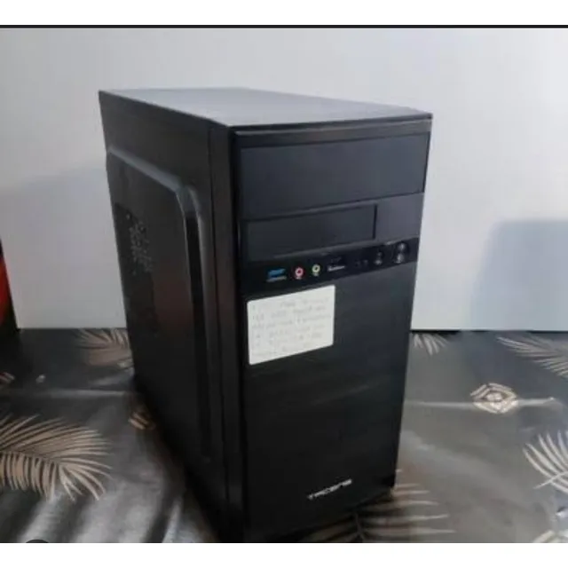 Computadora De Escritorio Amd E-240 Reacondicionada