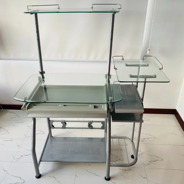 Mesa Computadora En Metal Y Vidrio Templado, Trabajo O Gamer
