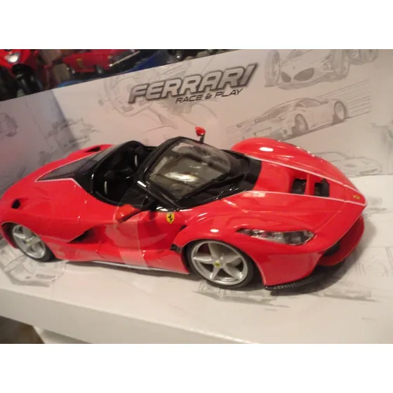 Ferrari Laferrari Aperta Ed 70 Aniversario.1/24 Burago.nuevo
