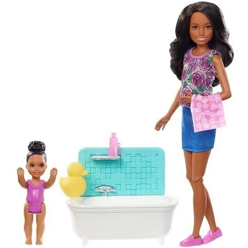 Muñeca negra Barbie Skipper Babysitters con bañera y bebé