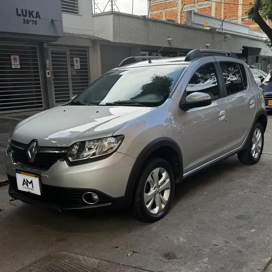 Renault Stepway 2017 1.6 Expression / Zen