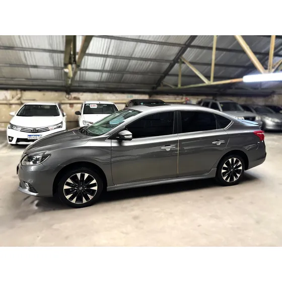 Nissan Sentra 1.8 Sr Pure Drive