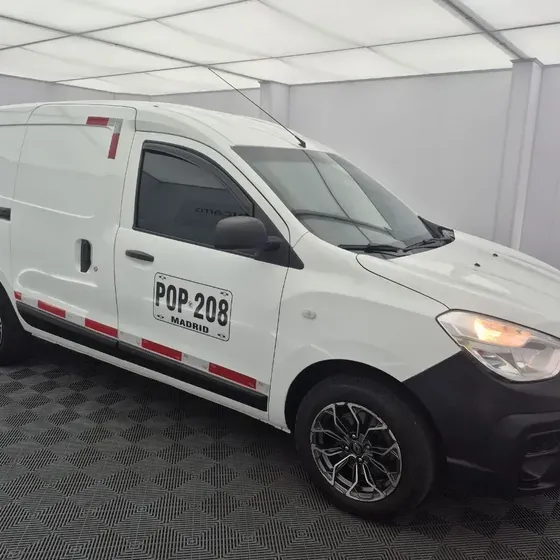 Renault Kangoo 2025 1.6 Carga