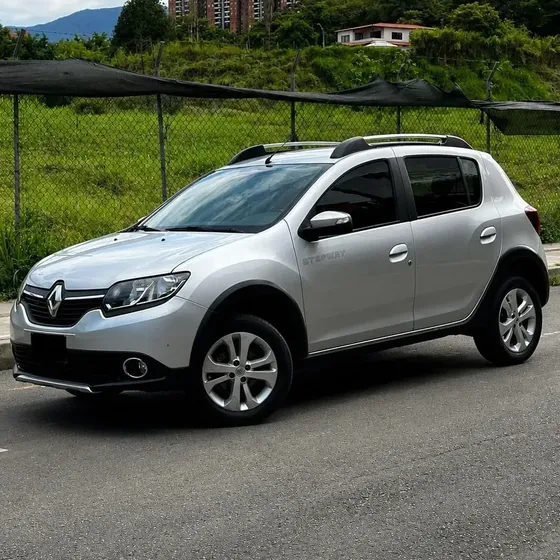 Renault Stepway 2018 1.6 Intense Automática