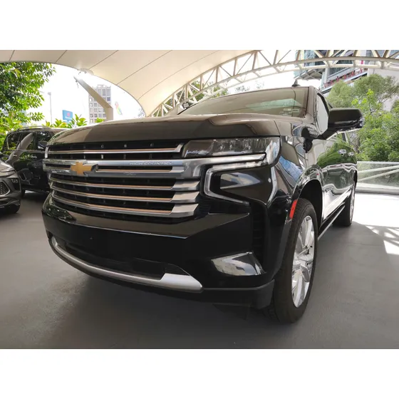Chevrolet Suburban 5p High Country V8/6.2 Aut