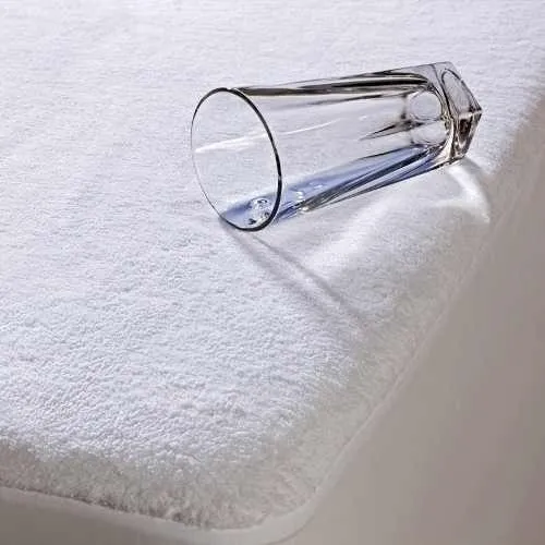Cubre Colchon Impermeable Protector Toalla Y Pvc 2 Plazas Color Blanco