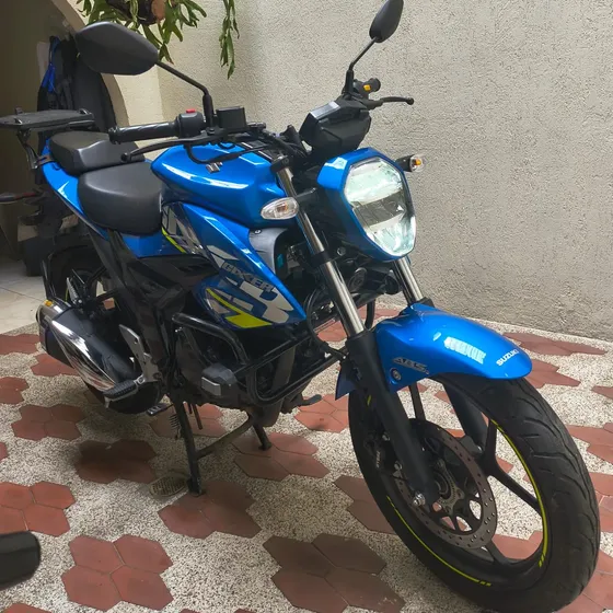 Gixxer 150 Fi - Abs Como Nueva, Solo 8800 Km Recorridos