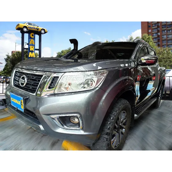 Nissan Np300 Frontier 2.5 Cd 4x4 Se Mt 4p