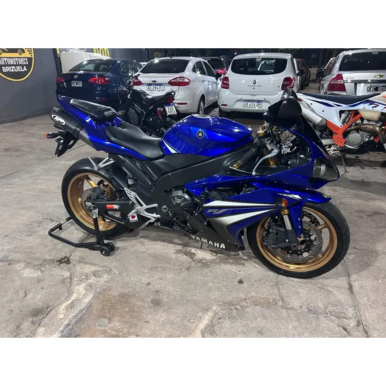 Yamaha R1