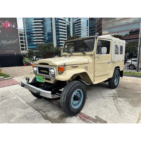 Toyota Land Cruiser 1981 4.2 Fj43