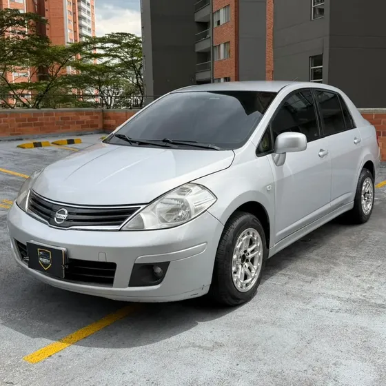 Nissan Tiida 2010 1.8 Premium 4 P