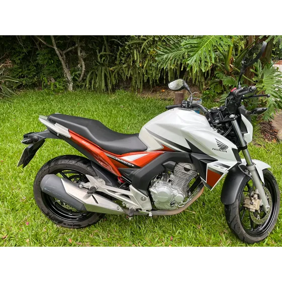 Honda Twister 250 Impecable
