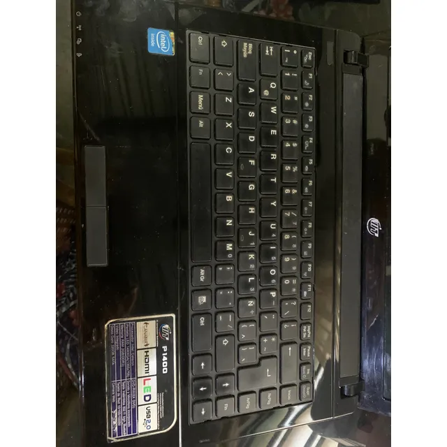 Laptop V.i.t.p1400 Completa, Repuestos, Sin Disco Duro Usada