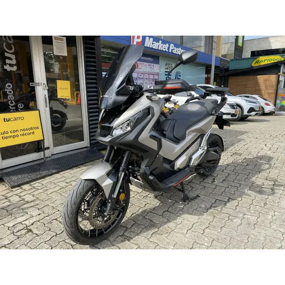 Honda X-adv 750 2019