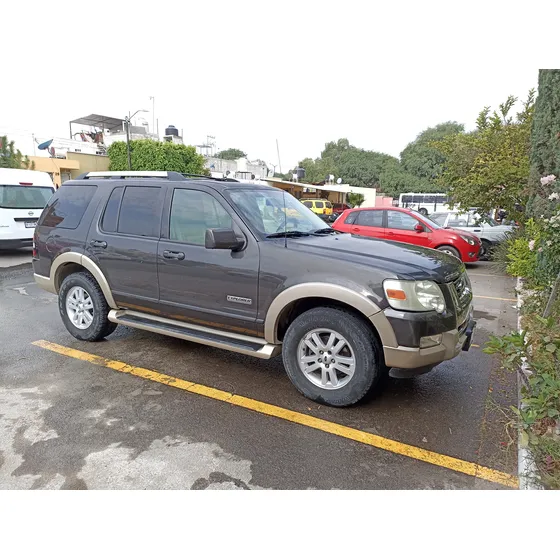 Ford Explorer 4.0 Xlt V6 4x2 Mt