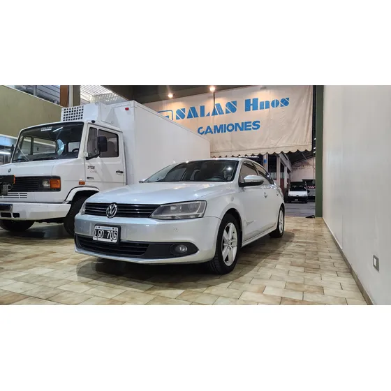 Volkswagen Vento 2.5 Luxury 170cv