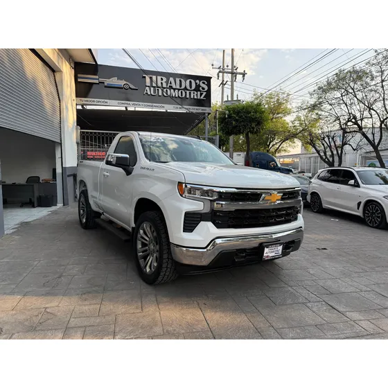 Chevrolet Cheyenne 5.3 Cab Reg Lt 4x4 At