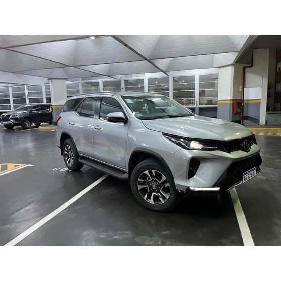 Toyota Hilux Sw4 2.8 Srx 177cv 4x4 7as 6at