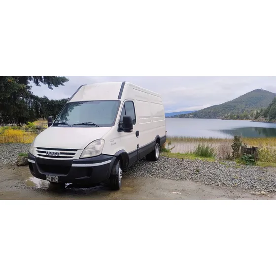 Iveco Daily 3.0 Furgon 55c16 H2 155cv 12.3m3 3300